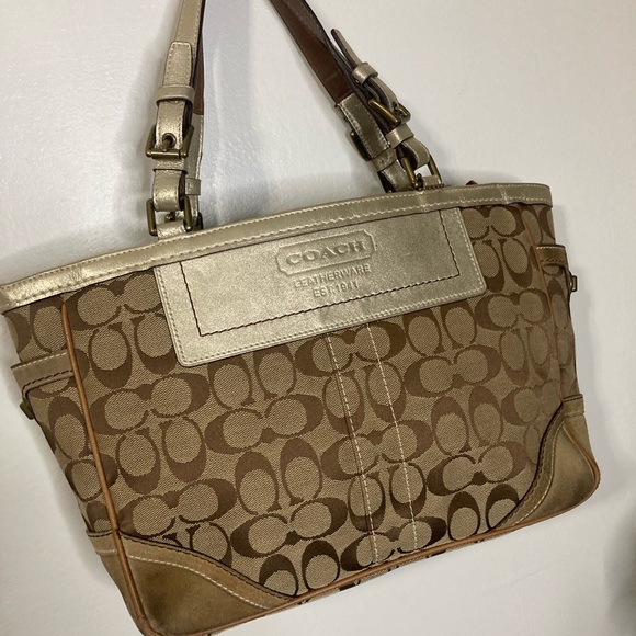 Like new beige pewter coach satchel bag - Picture 2 of 8